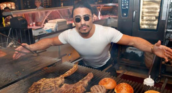 Nusret Bugünlere Nasıl Geldiğini Videoda Anlattı! Paylaşımı Rekor Kırdı