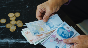 O banka bayram harçlığı niyetine kredi dağıtıyor! %0,99 faiz sizi bekliyor