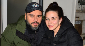 Oğluna masaj yaptıran Alişan'a tepkiler çığ gibi büyünce ünlü şarkıcıdan zehir zemberek açıklama geldi: Vah vah vah yazıklar olsun bana!