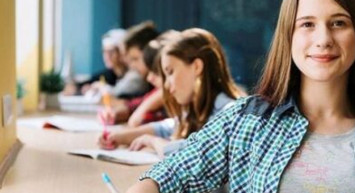 Öğrencilere destek gedli! İlkokul, ortaokul, lise ve üniversite öğrencilerine 1.611 TL para yardımı hesaplarda