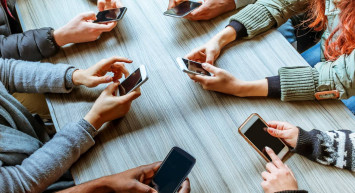 Öğrencilere müjdeli haber: Telefon ve internet desteği Resmi Gazete’de yayımlandı