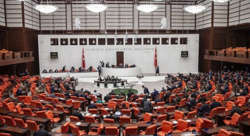 Öğrencilerin bekledikleri yasa teklifi Meclis’e sunuldu: Kredi faizleri siliniyor