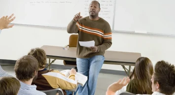 Öğretmen olmak için şartlar yeniden belirlendi: Milli Eğitim Akademisi geliyor!