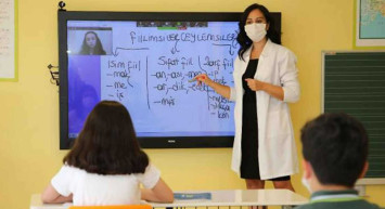 Öğretmenlerin özel ders vermeleri yasak mı? Atanmış öğretmenin, özel ders vermesi yasak mı? Atanmış öğretmen özel ders verirse, ne ceza alır?