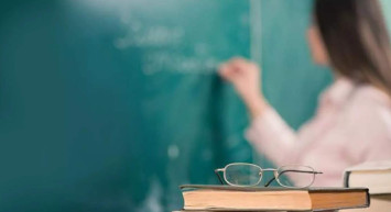 Öğretmenlerin yer değiştirme işlemleri, ne zaman yapılır? Öğretmenlerin mazerete bağlı değiştirme işlemleri sene de kaç kez yapılır?  Öğretmen yer değiştirme tarihleri 2022