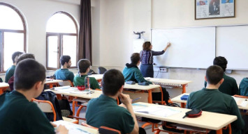 Öğretmenlik Meslek Kanunu Tasarısı'nda "Rotasyon" maddesi çıktı: Tartışmalar sürüyor!