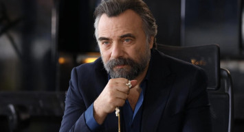 Oktay Kaynarca’nın başrolünde olduğu ‘Ben Bu Cihana Sığmazam’ dizisinden ilk kareler geldi: O detay izleyicinin gözünden kaçmadı