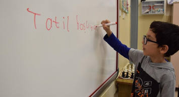 Okullar ikinci ara tatiline bugün giriyor: Ramazan Bayramı ile birleşecek