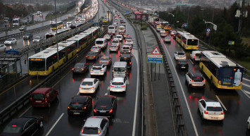 Okullarda ikinci dönem başladı: İstanbul’da trafik yoğunluğu arttı