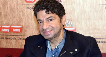 Ölümün kıyısından dönen arabesk müziğin efsanevi ismi Hakan Taşıyan, Yıldız Tilbe'nin şarkısıyla piyasaya geri dönüyor!