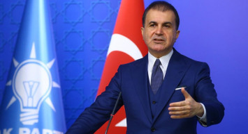 Ömer Çelik’ten Türk bayrağına ve Kur’an-ı Kerime yapılan aşağılık saldırıya tepki