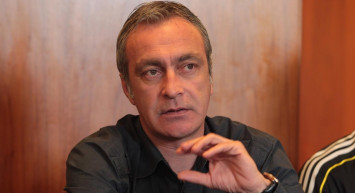 Önder Özen Kimdir?