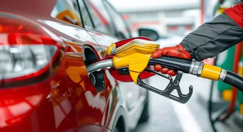 Orta Doğu Ateşi Petrolü Yaktı! Bu Gece Zam Var: Depoları Doldurmak İçin Son Saatler