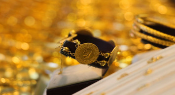 Ortadoğu gerilimi altını ısıttı: Fiyatlar tarihi zirveyi zorluyor