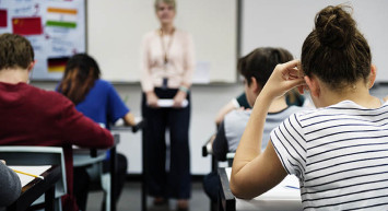 ÖSYM öğretmenin sınav görevine gitmeme cezası nedir?