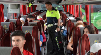 Otobüs yolculuğu yapacaklara dikkat! Emniyet kemeri zorunlu oldu!