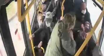 Otobüste Fenalaşan Yolcu İçin Güzergahını Değiştirdi! O Anlar Kamerada!