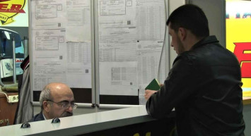 Otogarlarda bilet yoğunluğu: İstanbul’da bayram tatili öncesi vatandaşlar bilet fiyatlarının yüksek olmasından yakındı!