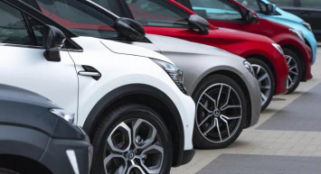 Otomotivlerde aldın aldın dönemi başladı: Sıfır araçlara yakında zam gelecek