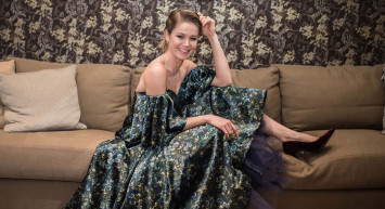 Oyuncu Burcu Biricik Fidan Bağışlarına Tepki Gösterdi!