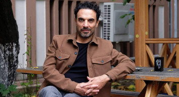 Oyuncu Uğur Arslan eşi Sema Ergenekon ve çocuklarıyla paylaşım yaptı. Uğur Arslan’dan "Bin şükür" paylaşımı