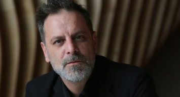 Ozan Güven üç yıl aradan sonra ekranlara dönüyor: Taş, Kağıt, Makas dizisi oyuncu kadrosuyla heyecan yarattı!