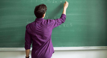 Özel kurumlarda çalışan öğretmenler nasıl uzmanlık ve başöğretmenlik başvurusu yapar? Öğretmenlerin uzmanlık ve başöğretmenlik başvuru işlemlerinin detayları