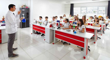 Özel okullarda fiyatlar artmaya devam ediyor: Kademe geçişleri zam sınırı dinlemiyor