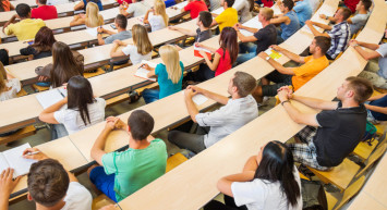 Özel üniversitelerde şaka gibi ama gerçek fiyatlar: Yıllık 1 milyon lirayı gözden çıkarmak gerekiyor