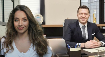 Özge Özacar'dan tatilde sevgilisiyle dudak dudağa paylaşım