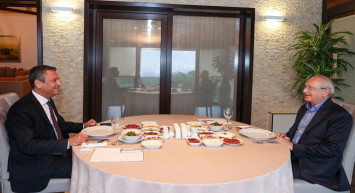 Özgür Özel Kılıçdaroğlu’na mesaj: ‘Siyasette yumuşamaya engel olma’