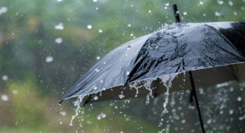 Pakistan tarihinde bir ilk: Şehre yapay yağmur yağdırdılar