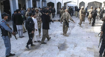 Pakistan'da camiye bombalı saldırı: 45 kişi öldü 65 kişi yaralandı!