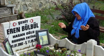 Parka Eren Bülbül isminin verilmesine karşı çıkan CHP ve HDP'lilere tepkiler sürüyor!