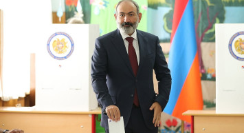 Paşinyan Oyların Yarısı Sayılmadan Zafer İlan Etti! Ermeni Halkına Teşekkür Etti