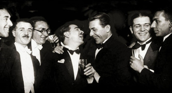 Pera Palas 411 nolu odanın sırrı nedir? Pera Palas’ta Gece Yarısı kitabı özeti