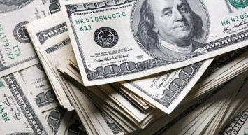 Peş Peşe Açıklamalar: 'Dolar Sat, Diğer Her Şeyi Al' Önerisi