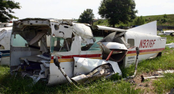 Polonya’da uçak yere çakıldı: 5 ölü, 10 yaralı var