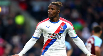 Premier Lig’in yıldızı Fenerbahçe yolunda: Menajeri Trabzonspor maçını tribünden izledi