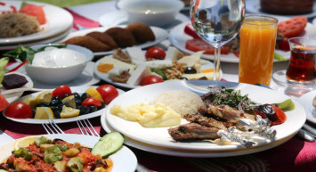 Ramazan 22. gün iftar menüsü: Bugün iftarda ne pişirsem? En güzel ve lezzetli iftar yemekleri malzemeleri ve tarifleri