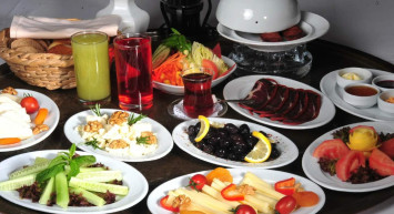 Ramazan 8. gün iftar menüsü: Bugün iftarda ne pişirsem? En güzel ve lezzetli iftar yemekleri malzemeleri ve tarifleri