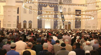 Ramazan ayı 4. günü namazı nedir, nasıl kılınır? Ramazan ayının ilk günü namazı ne zaman kılınır, kılınışı nasıldır? Ramazan ayı çekilecek tesbihleri ve zikirleri