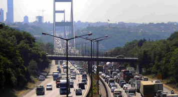 Ramazan Bayramında toplu taşıma, köprü ve otoyollar ücretsiz mi? Otobanlar ücretsiz olacak mı? Ramazan bayramı ücretsiz geçişin geçerli oluğu yollar ve köprüler