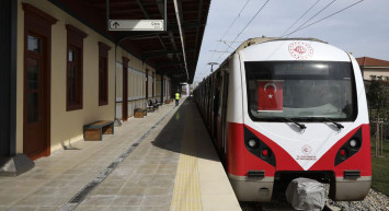 Raylı sistem açılışı için İstanbul'da bazı yollar trafiğe kapatıldı!