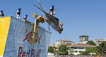 RedBull Flugtag kayıt başvurusu nasıl yapılır? Red Bull uçuş günü başvuru formu