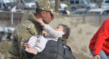 Refakatçisi bulunmayan depremzede çocuklar için bakanlıktan açıklama: Kurum bakımı altındalar