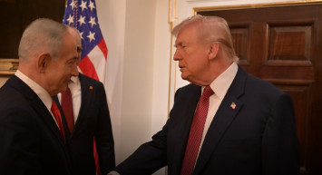 "Rejim Değişikliği" kitabında yer alan: Washington-Tel Aviv hattının perde arkası