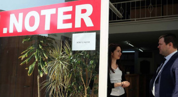 Resmi daireler bugün açık mı? Resmi dairelerin tatili bitti mi? 14 Temmuz Noterler açık mı? Vergi dairesi çalışıyor mu?