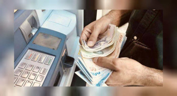 Resmi tatillerde Hafta sonu maaş yatar mı, ödenir mi, hesaba geçer mi? Memur ve emekli maaşları hafta sonu yatar mı, ödenir mi?