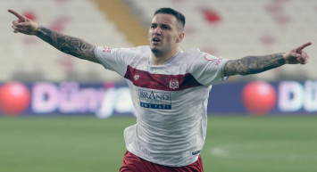 Rey Manaj Sivasspor’dan ayrılacak mı? Sivasspor’un futbolcusu Rey Manaj hangi takıma gidecek?